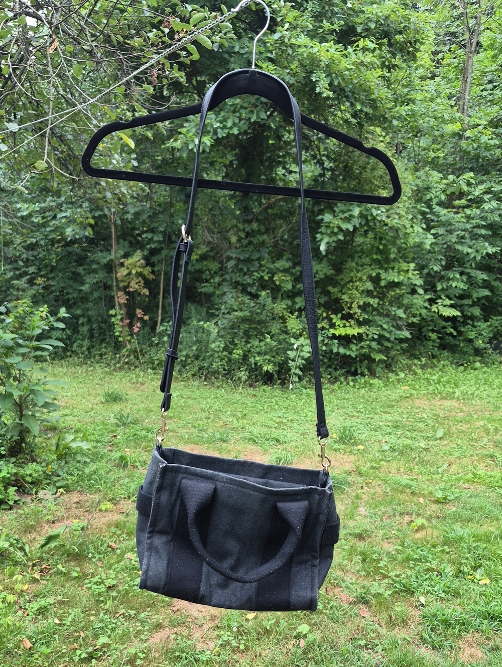 Universal Threads Casual Purse